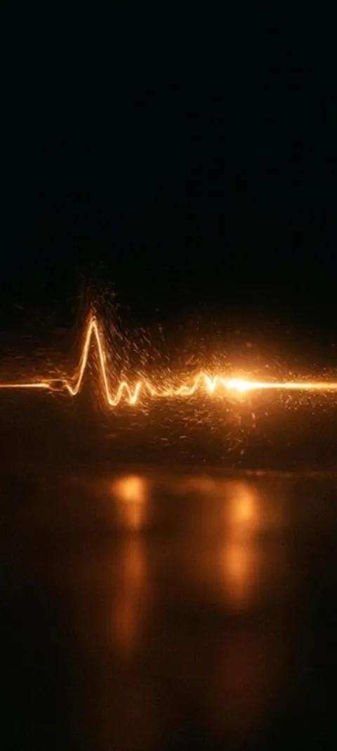 Golden Pulse Line — Android live wallpaper for iPhone and Android by ScreenLux